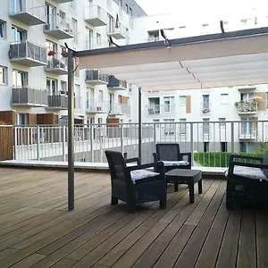 apartament-nad-odra-z-tarasem.hotelswroclaw.com/